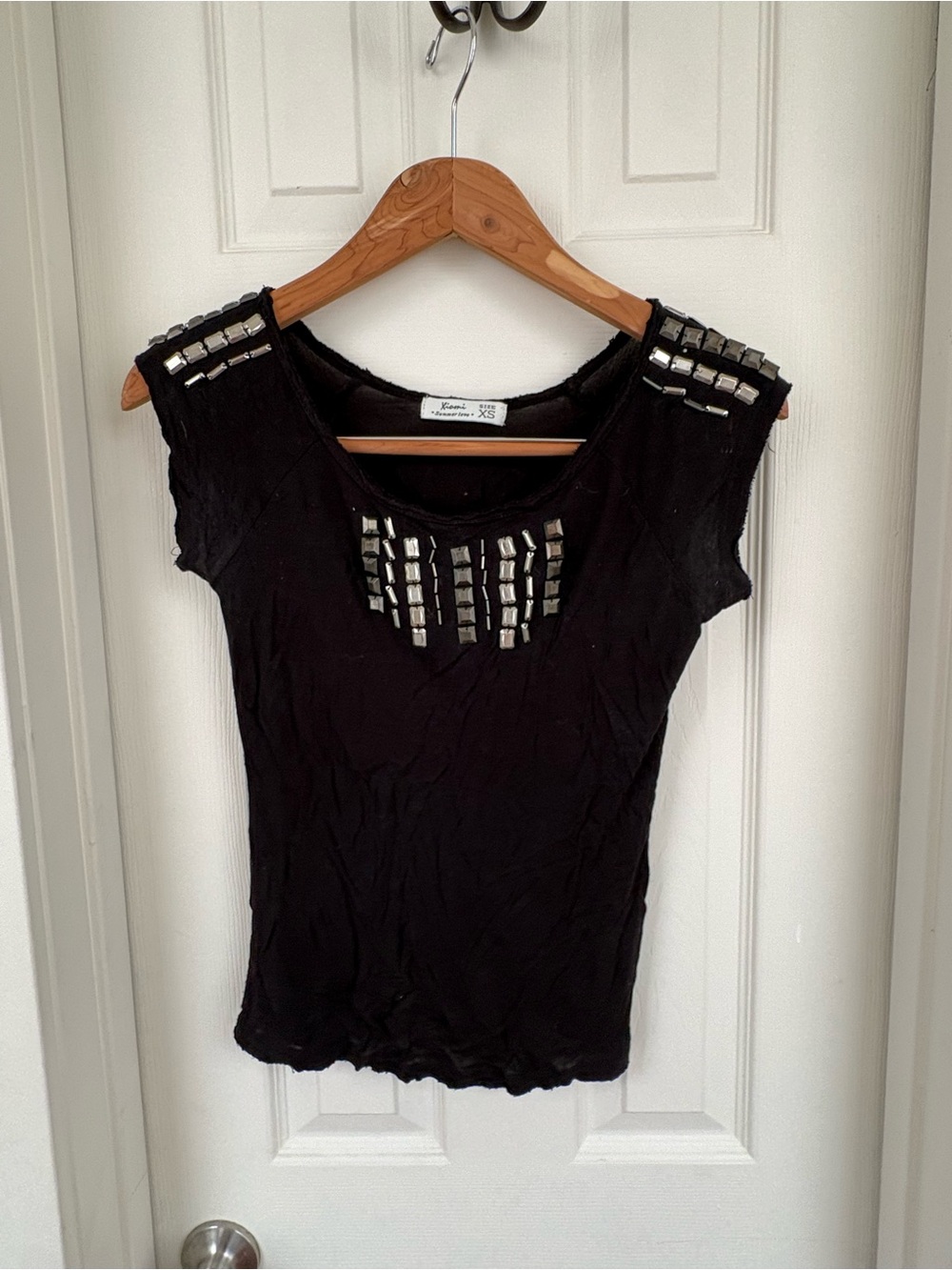 Embellished Black Cap-Sleeve Tee by Bongo